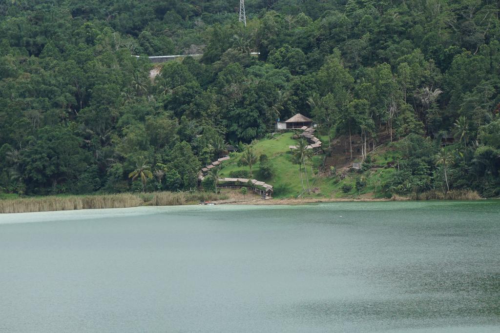 Green Lake Linow Tomohon Exterior photo
